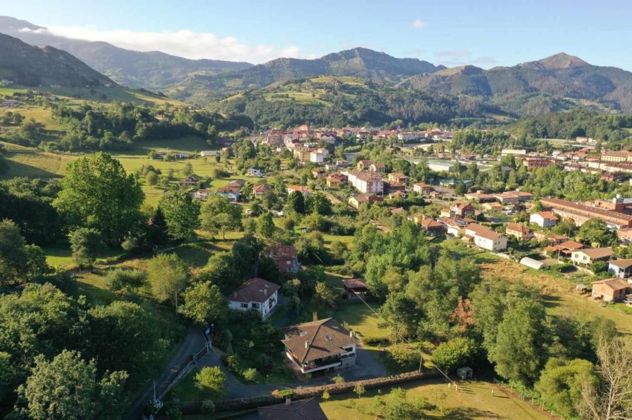 Casa De Los Carpinteros Ариондас Екстериор снимка
