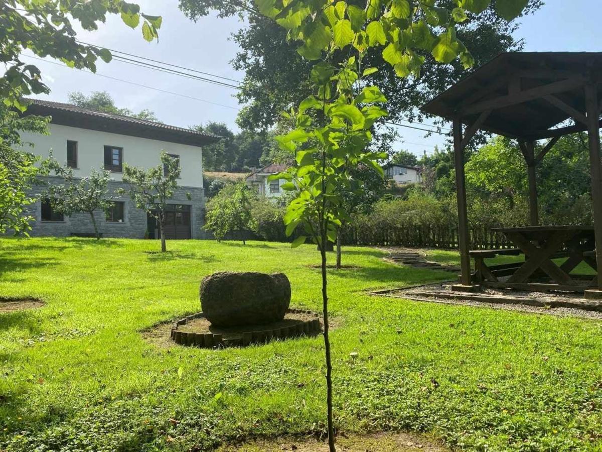 Casa De Los Carpinteros Ариондас Екстериор снимка